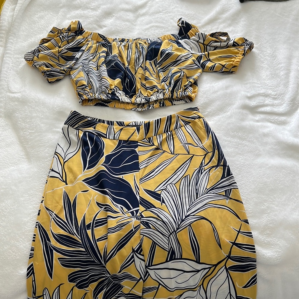 Floral matching set